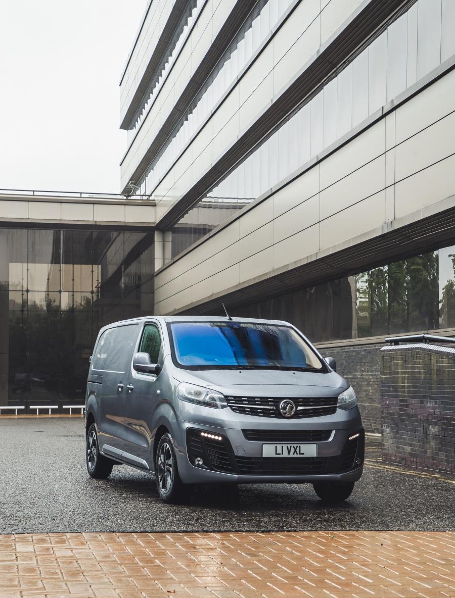  Vauxhall Vivaro Van 2019 года  (фото 19 из 35)